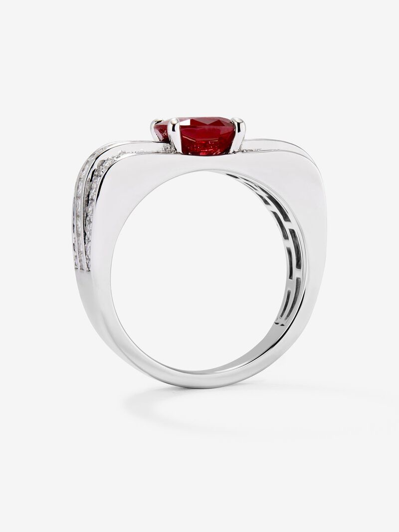 18K white gold ring with pigeon blood red ruby ​​in oval cut of 1.54 cts and 54 diamonds in princess and brilliant cut with a total of 0.93 cts image number 4