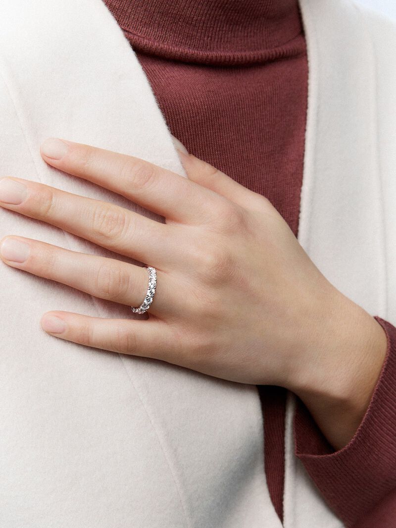 Half ring in 18K white gold with 9 brilliant-cut diamonds with a total of 1.22 cts image number 3