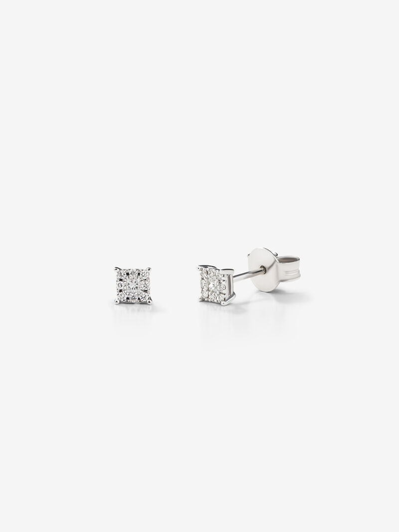 18K white gold earrings with pavé diamonds. image number 0