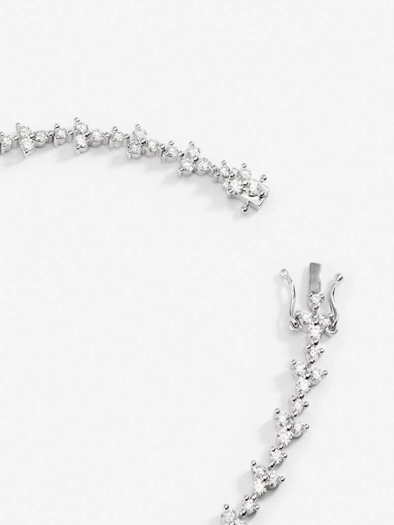 18K White Gold Rivière bracelet with White Diamonds in Bright Size of 2.82 cts image number 4