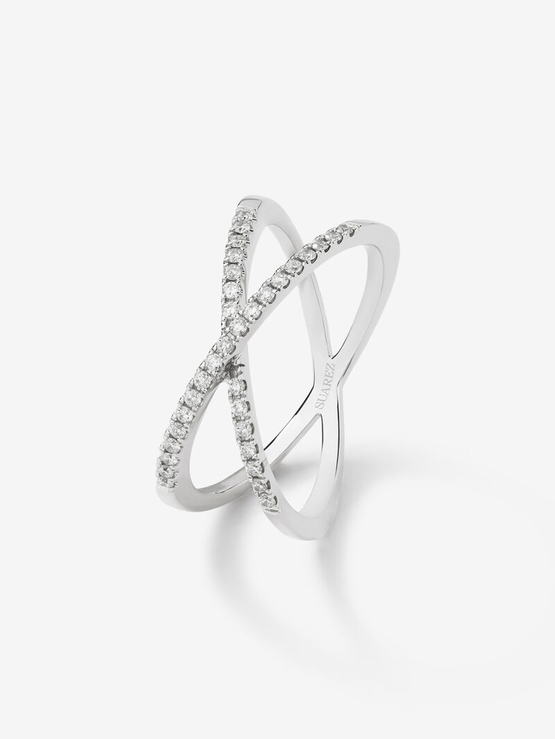 18K white gold cross ring with 33 brilliant-cut diamonds with a total of 0.2 cts image number 0