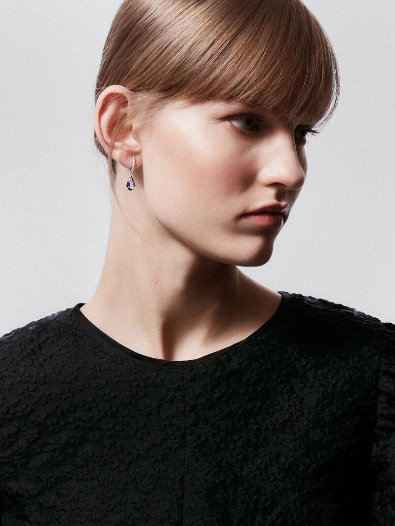 18K White Gold Hoop Earrings with Amethyst and Diamond Pendant image number 4