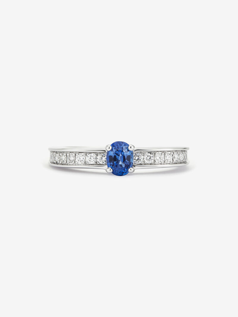 18K white gold ring with oval-cut blue sapphire of 0.44 cts and 22 brilliant-cut diamonds with a total of 0.15 cts image number 1