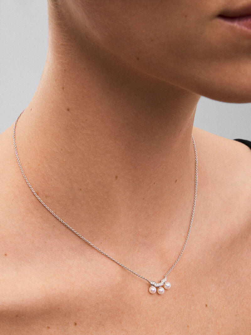 18k white gold pendant chain with three Akoya pearls and diamonds. image number 3