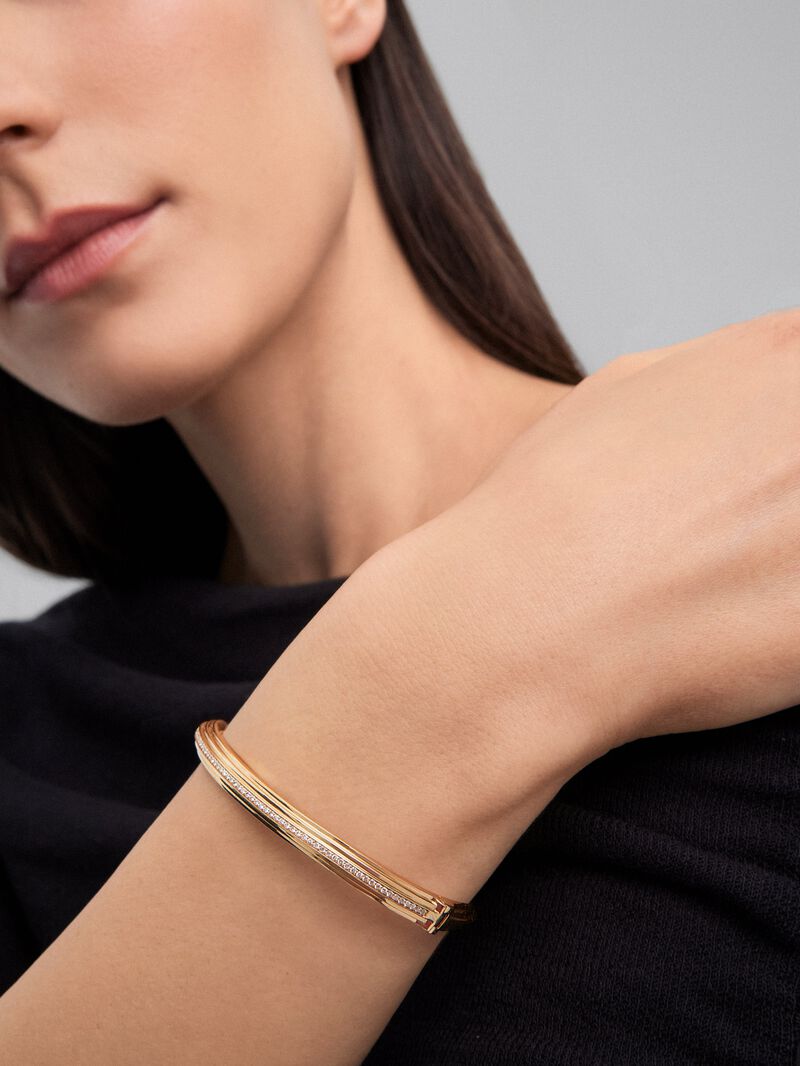 Rigid 18K yellow gold bracelet with 69 brilliant-cut diamonds with a total of 0.42 cts image number 2