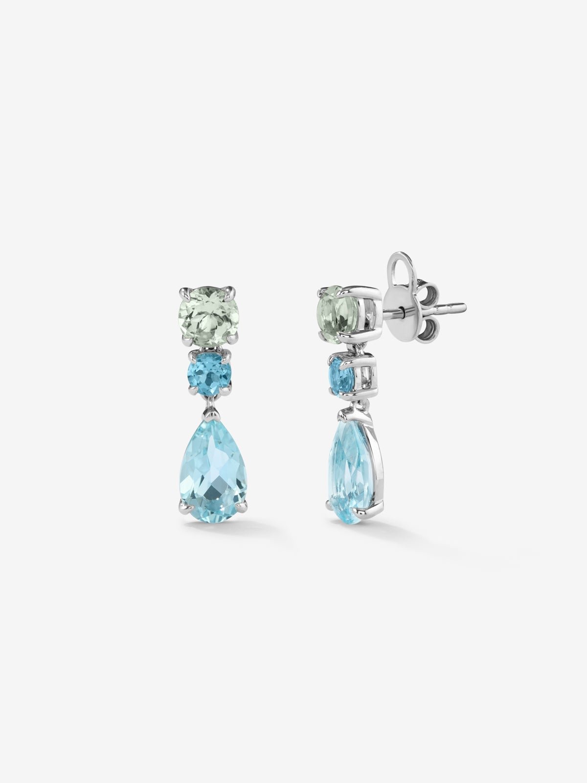 Pendientes de plata 925 con topacios azul sky en talla pera de 3,4 cts, topacios azul swiss en talla brillante de 0,57 cts y amatistas verdes en talla brillante de 1,2 cts