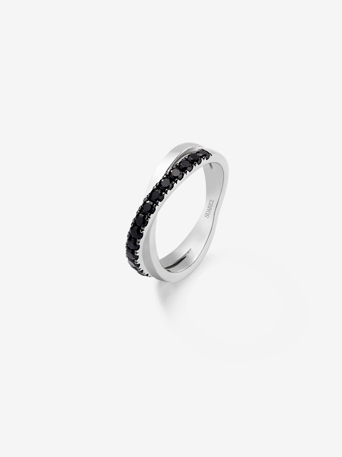 925 silver cross ring with 15 brilliant-cut black spinels