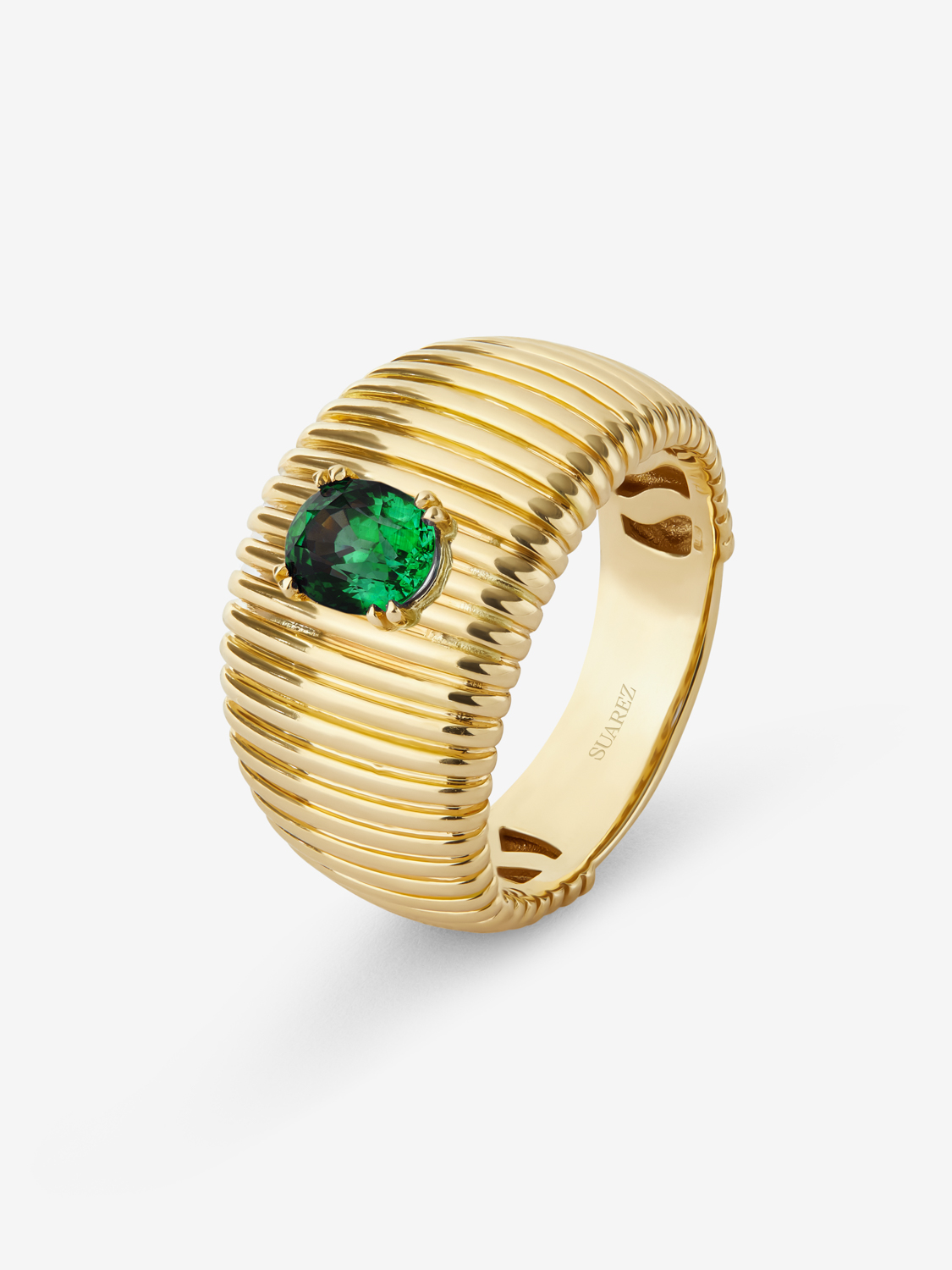 18K Yellow Gold Fluted Ring with Oval Cut Emerald