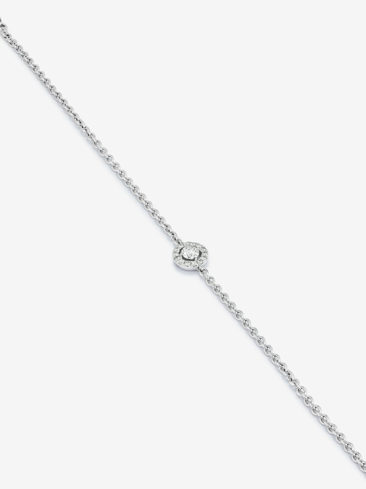 18K white gold bracelet with pave diamonds chain