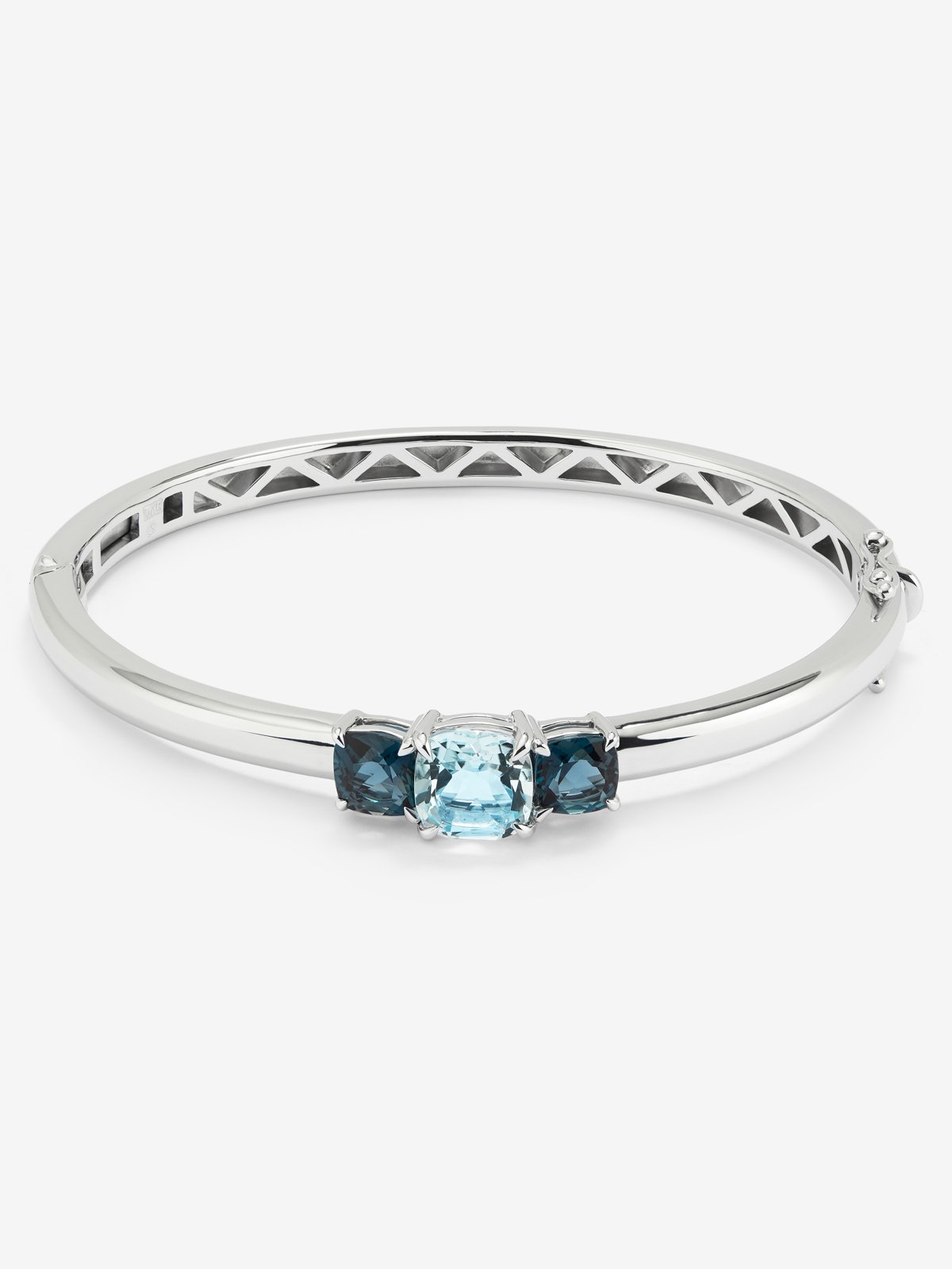 925 Silver rigid bracelet with topaz
