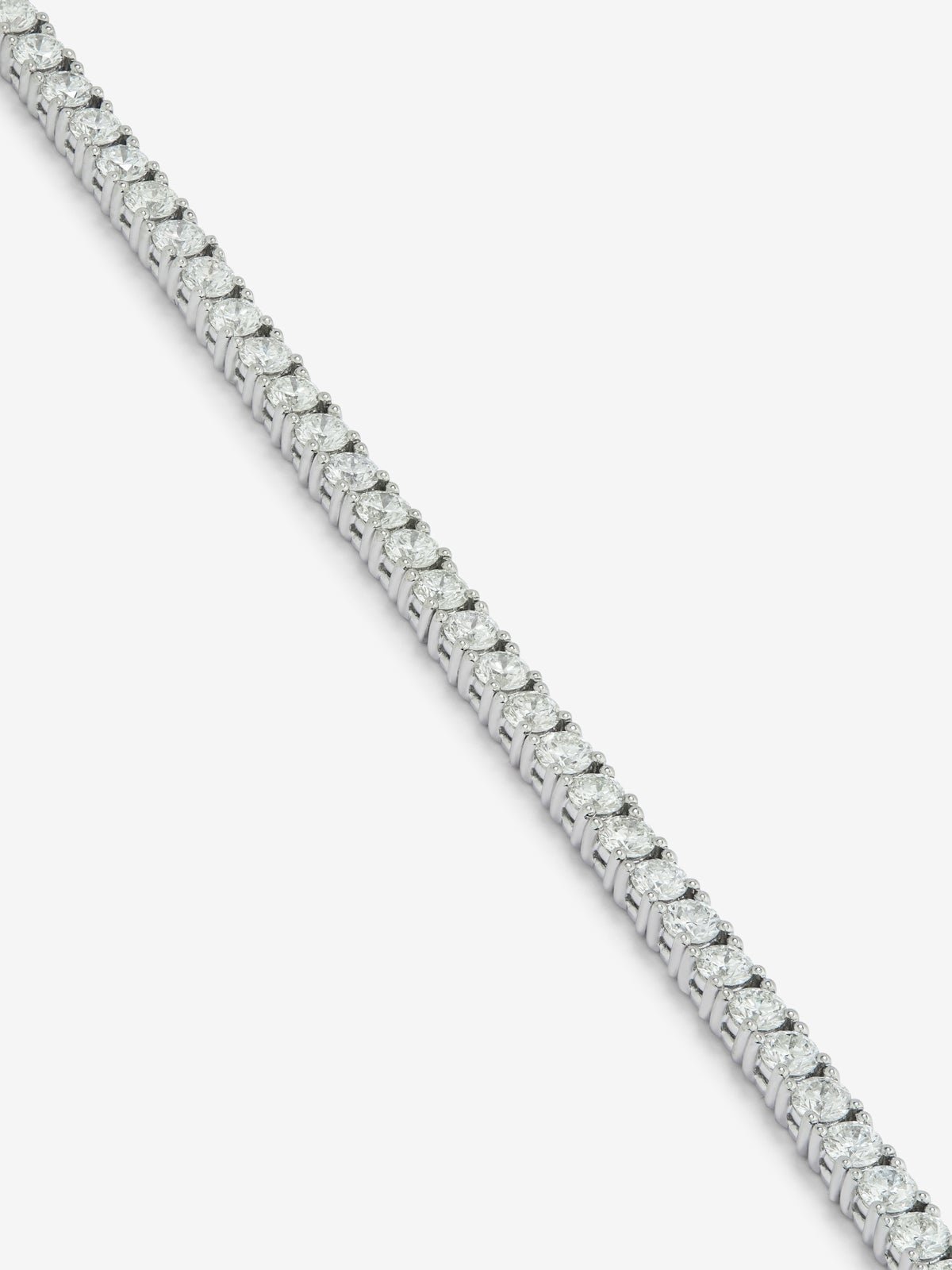 18K white gold riviere diamond bracelet