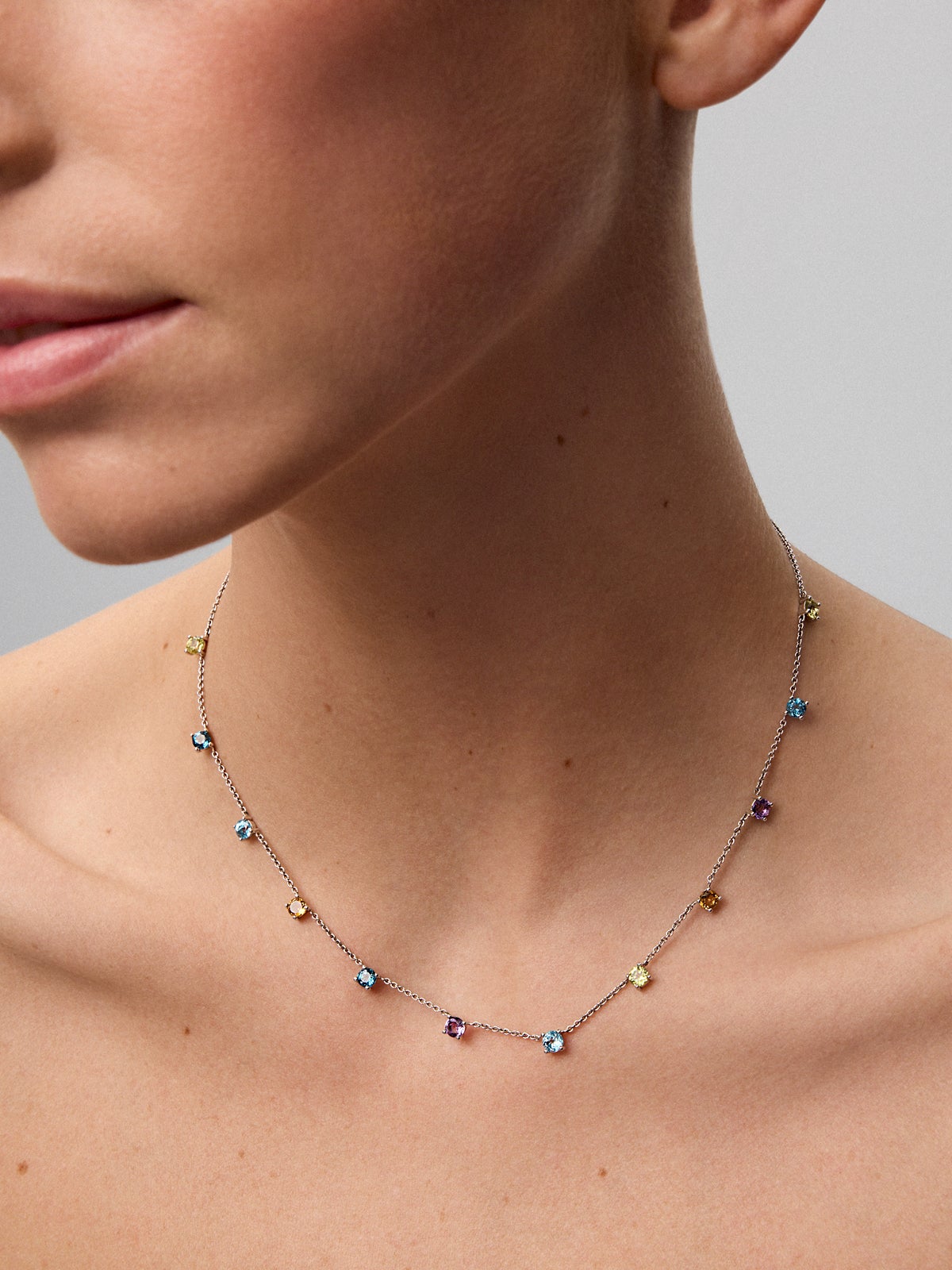 Small 925 silver pendant with multicolored gems