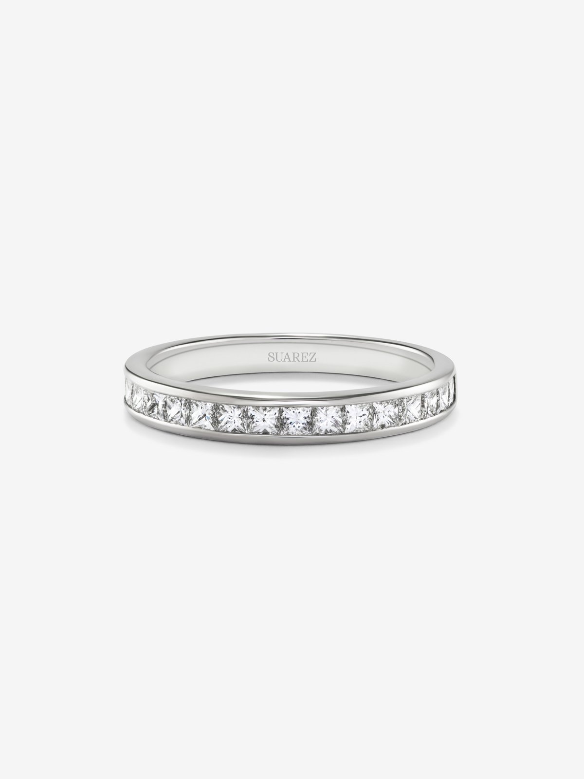 Half ring in 18K white gold with 20 princess-cut diamonds with a total of 0.62 cts