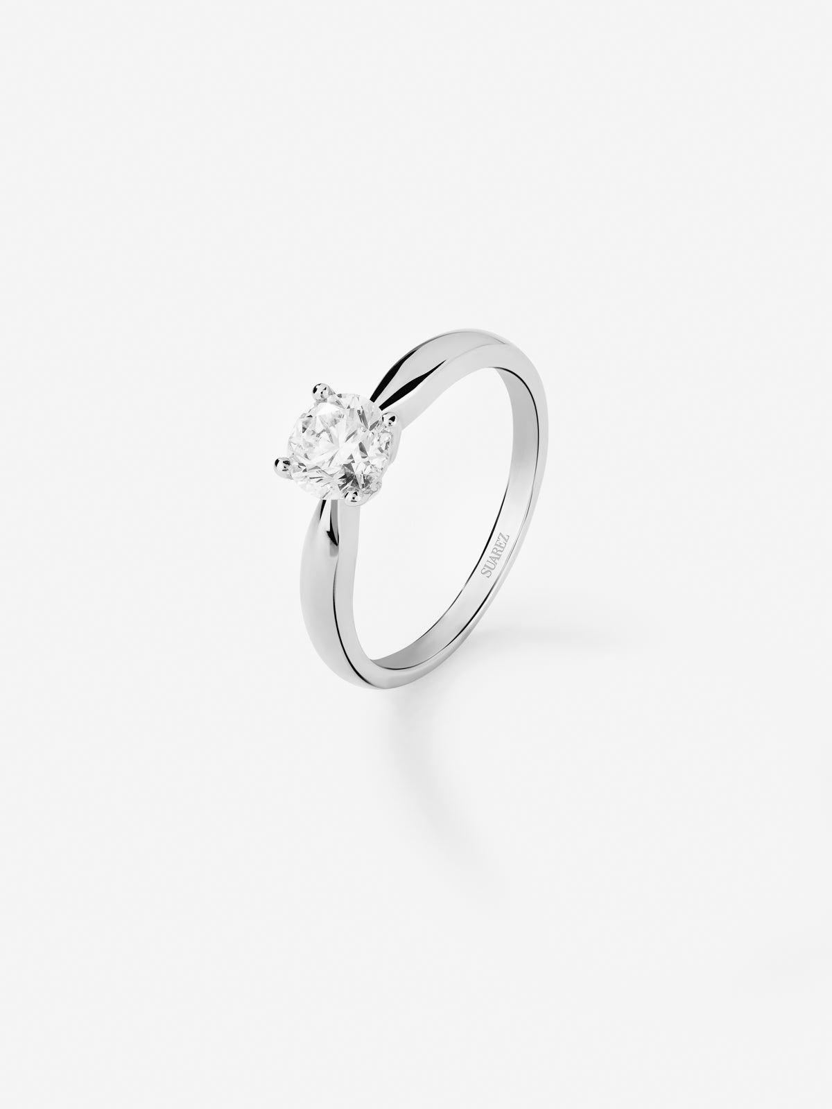 18K white gold solitaire engagement ring with diamond