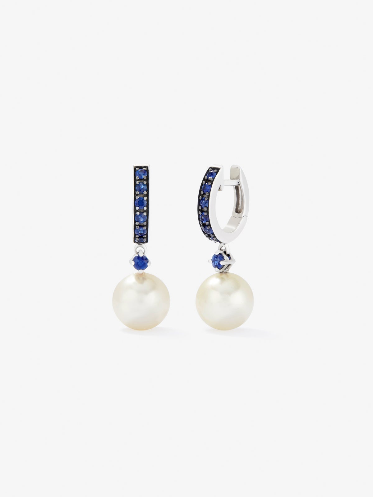 Pendiente de aro de plata 925 combinado con perla australiana de 8,5 mm y zafiro
