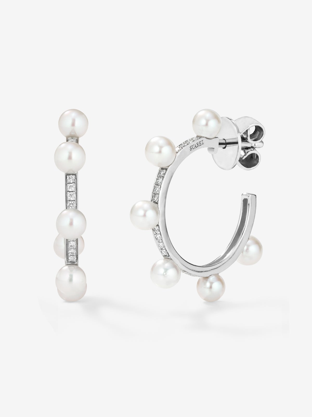 Pendientes aros de oro blanco de 18k con perlas Akoya 4mm