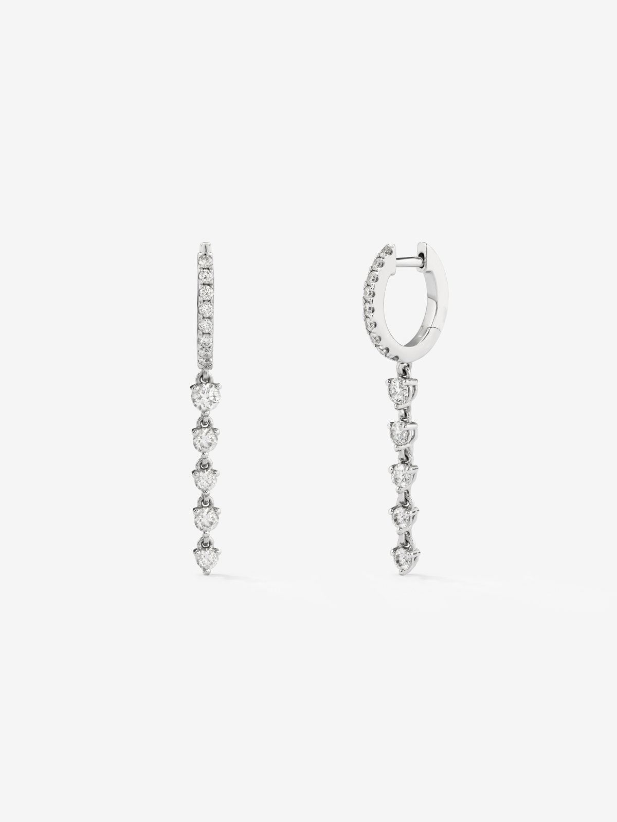 Pendientes aro largo de oro blanco de 18K con diamantes