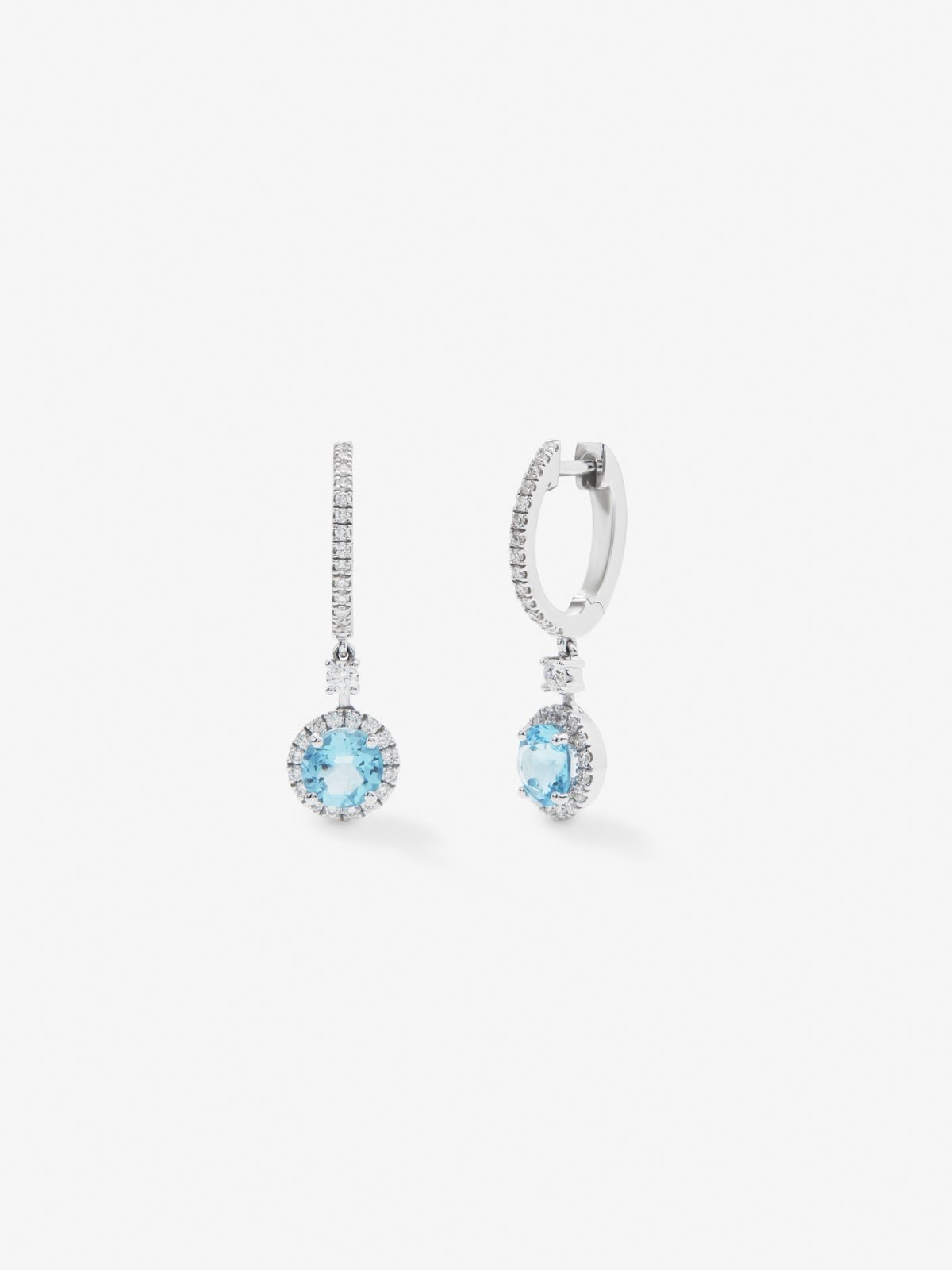 18K white gold hoop earrings with 2 brilliant-cut Swiss blue topazes with a total of 1.13 cts and 60 brilliant-cut diamonds with a total of 0.24 cts