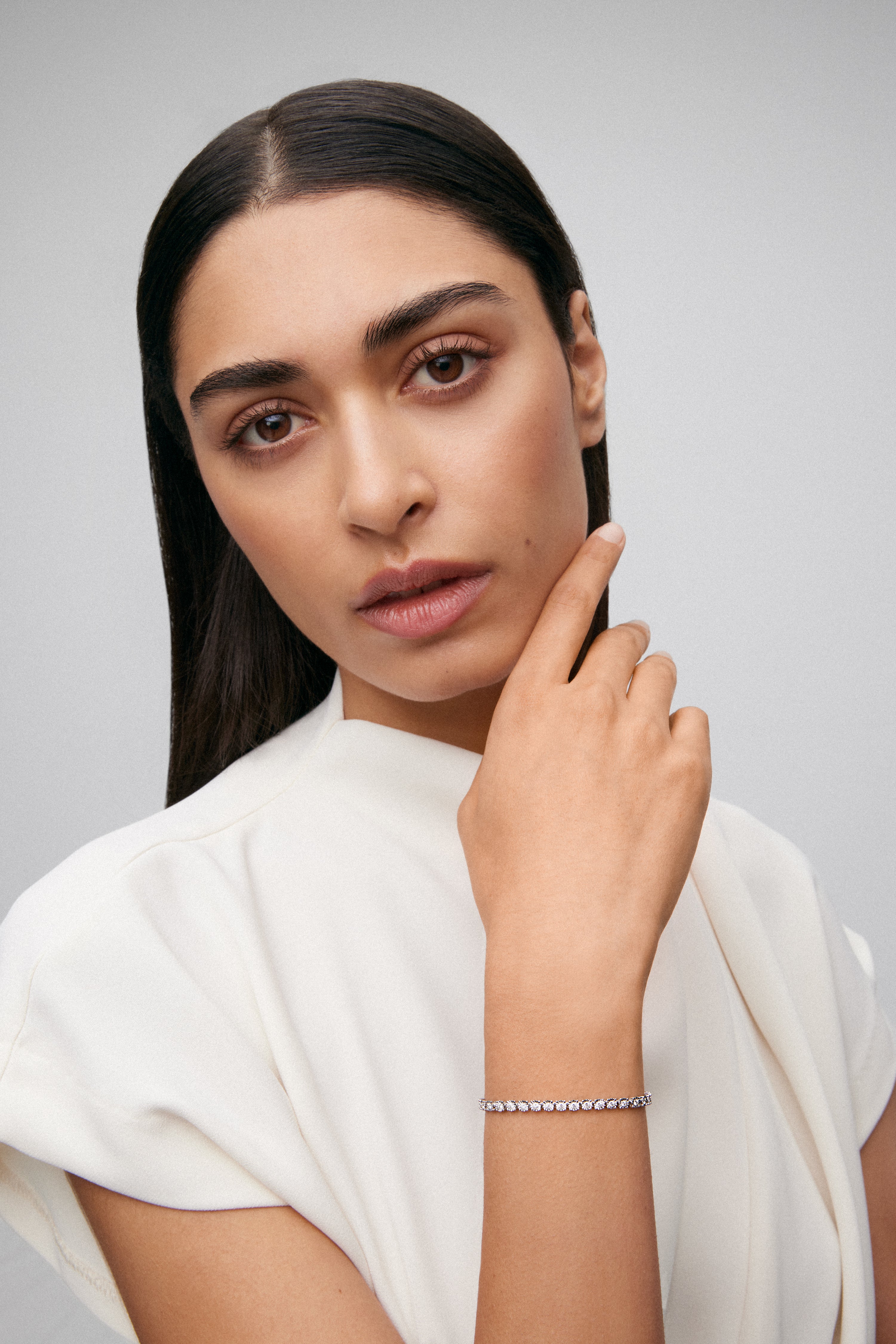 18K White Gold Riviere Diamond Bracelet