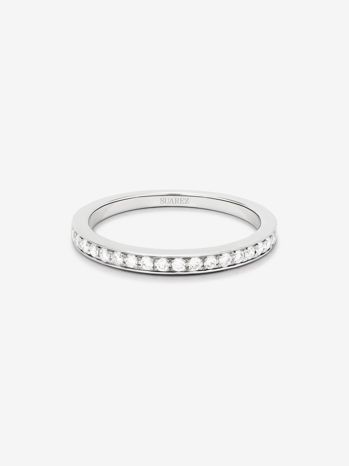 Half ring in 18K white gold with 18 brilliant-cut diamonds with a total of 0.17 cts