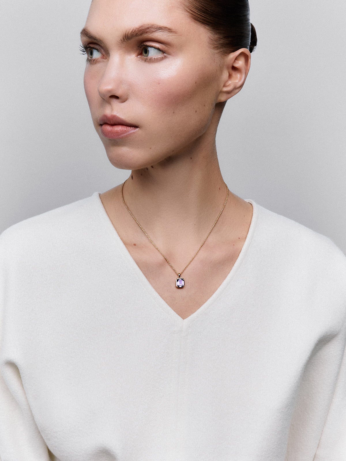 18K Yellow Gold Pendant Chain with Amethyst