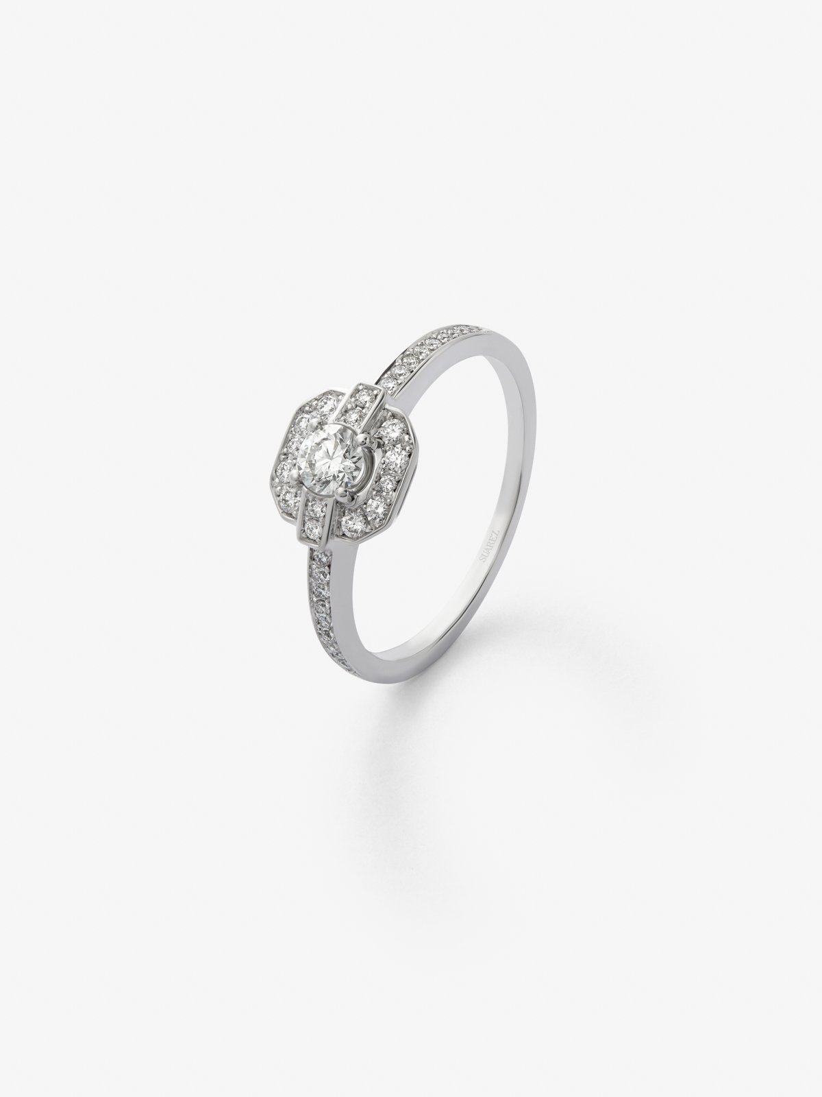 Anillo de oro blanco de 18K con diamantes en talla brillante de 0,37 cts