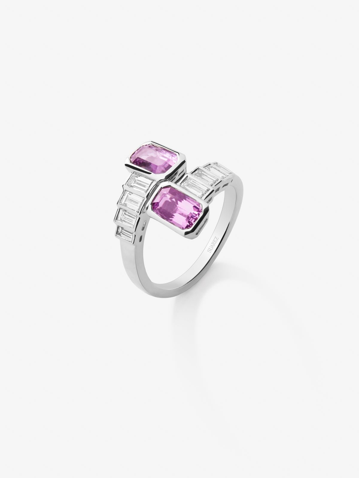 You and me ring in 18K white gold with 2 octagonal-cut pink sapphires with a total of 2.28 cts and 10 baguette-cut diamonds with a total of 0.57 cts