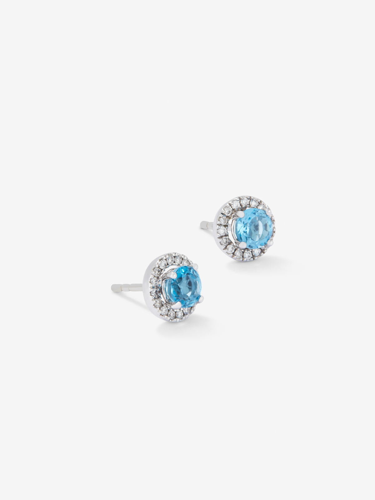 18K White Gold Button Earrings with Topaz and Diamond