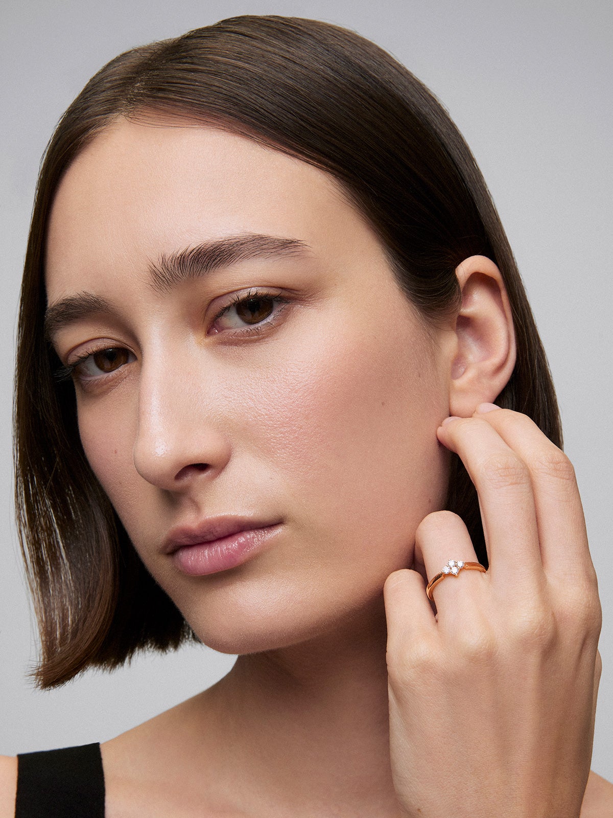 18K rose gold ring with 4 brilliant-cut diamonds with a total of 0.25 cts
