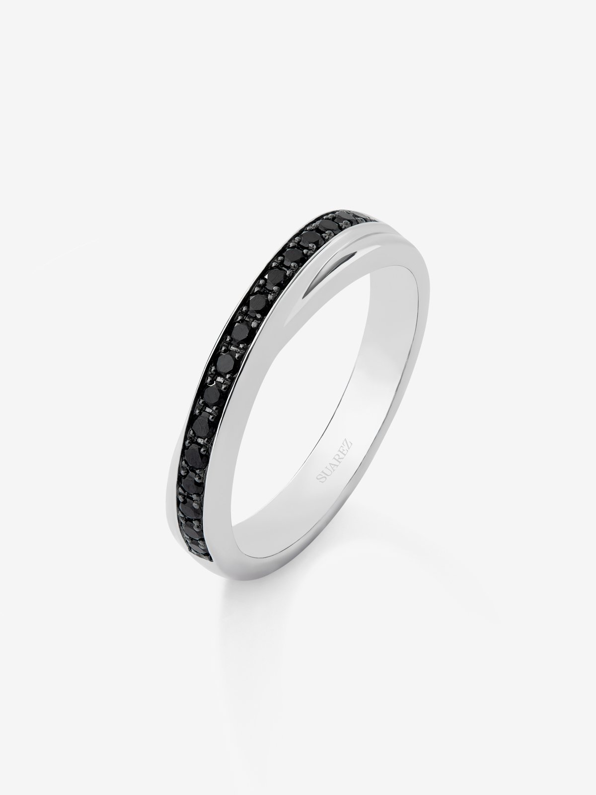 925 silver cross ring with 16 brilliant-cut black spinels