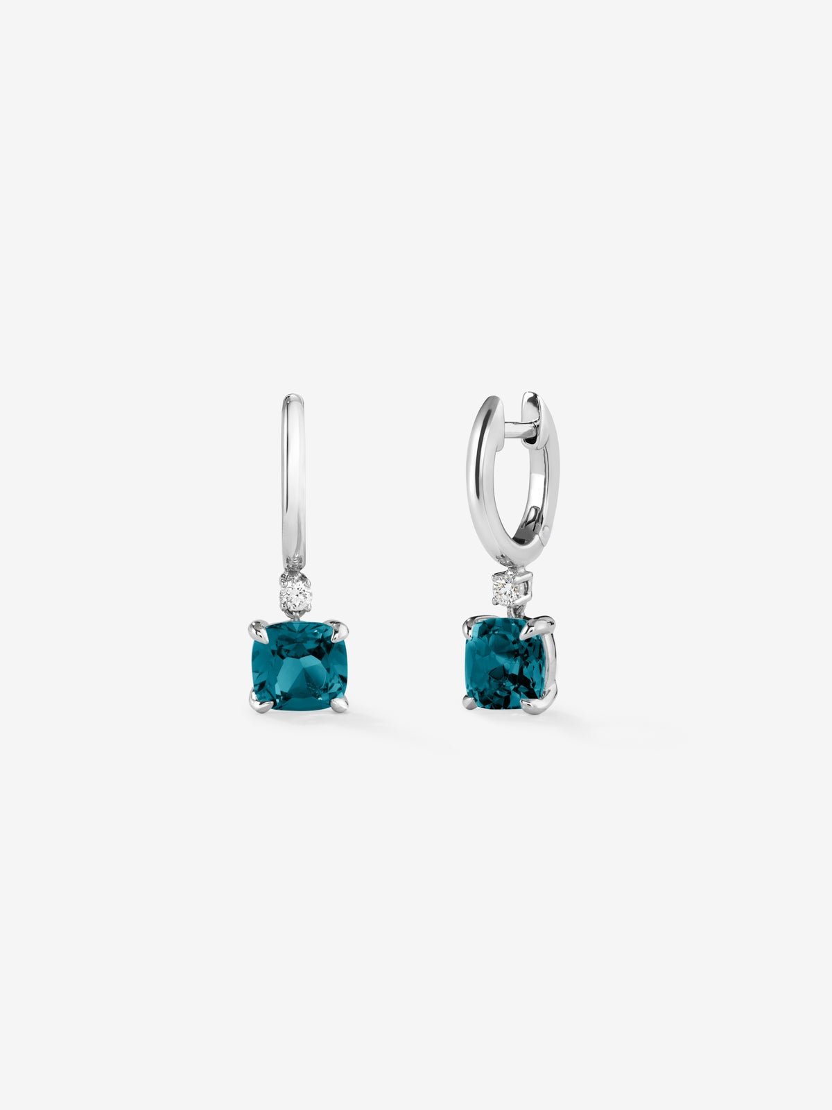 925 Silver hoop earrings with hanging topaz