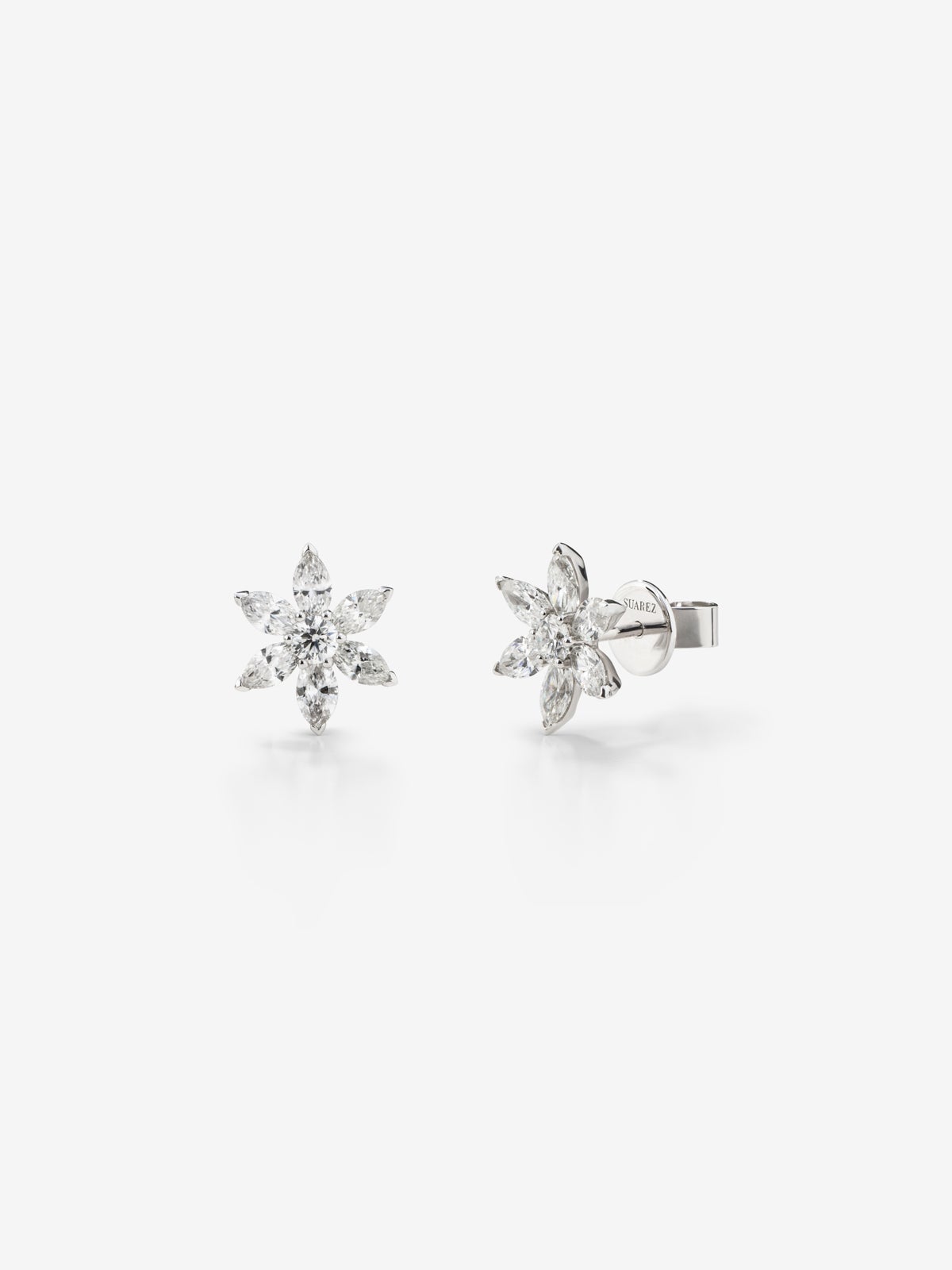 18K White Gold Flower Earrings with Diamonds