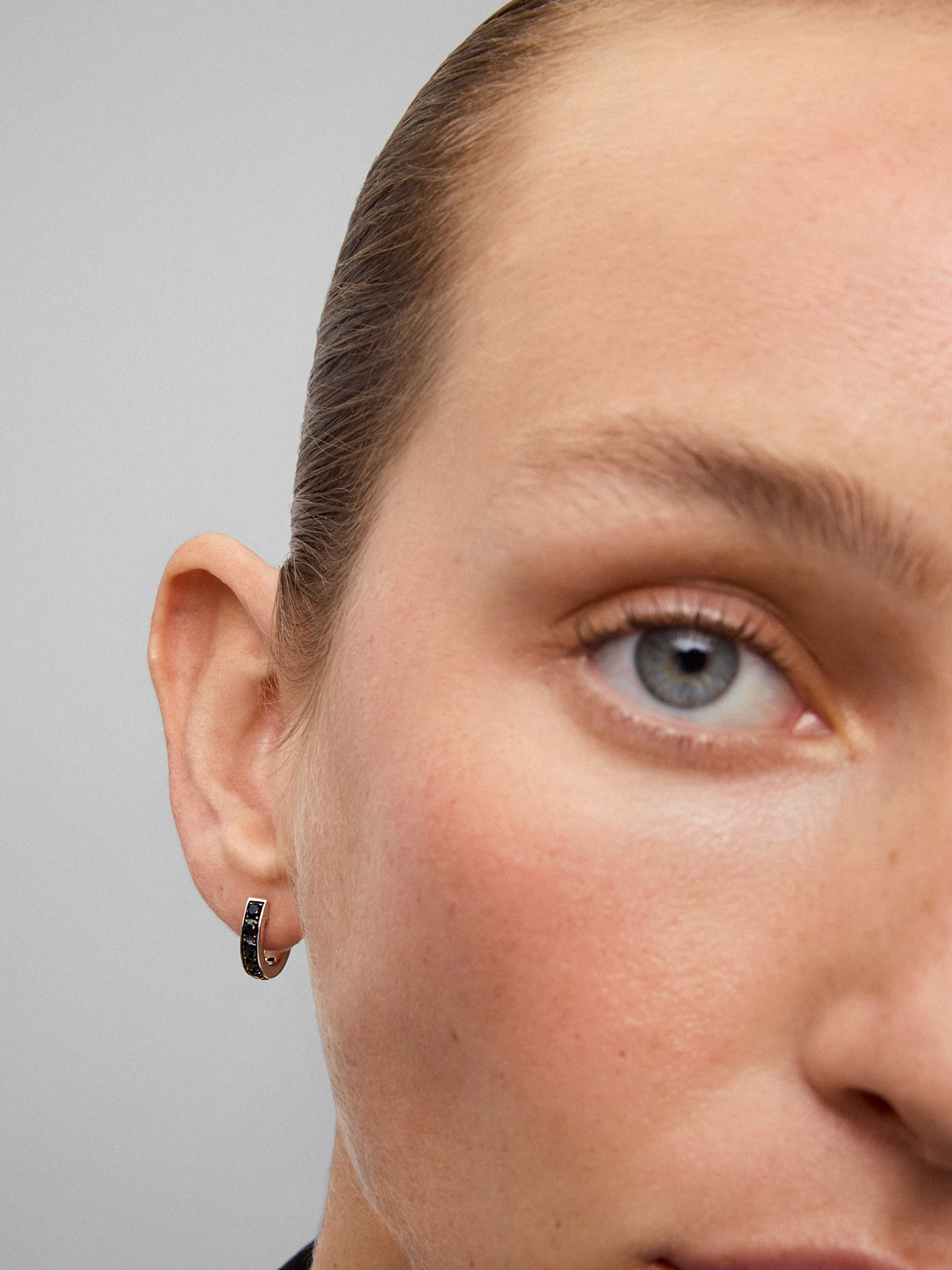 925 silver hoop earrings with black spinels