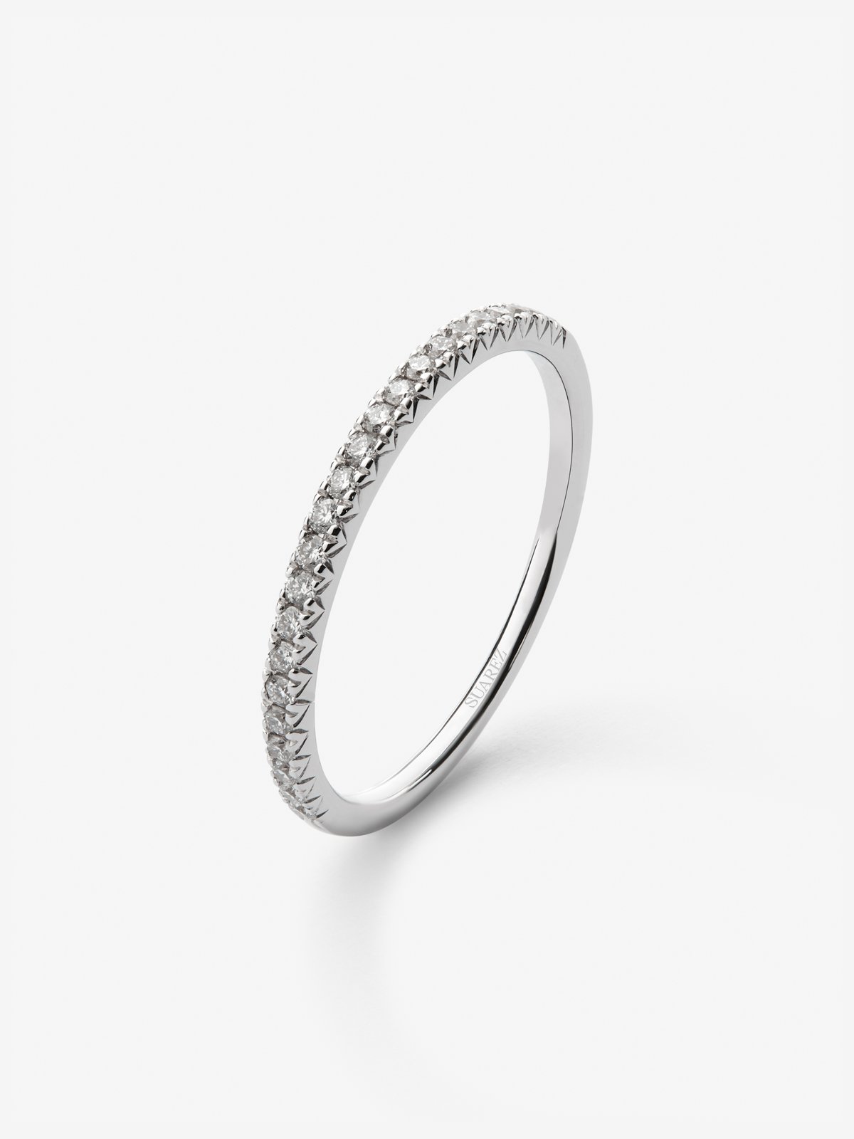 Half wedding band in 18K white gold with brilliant-cut pavé diamonds with a total of 0.15 cts