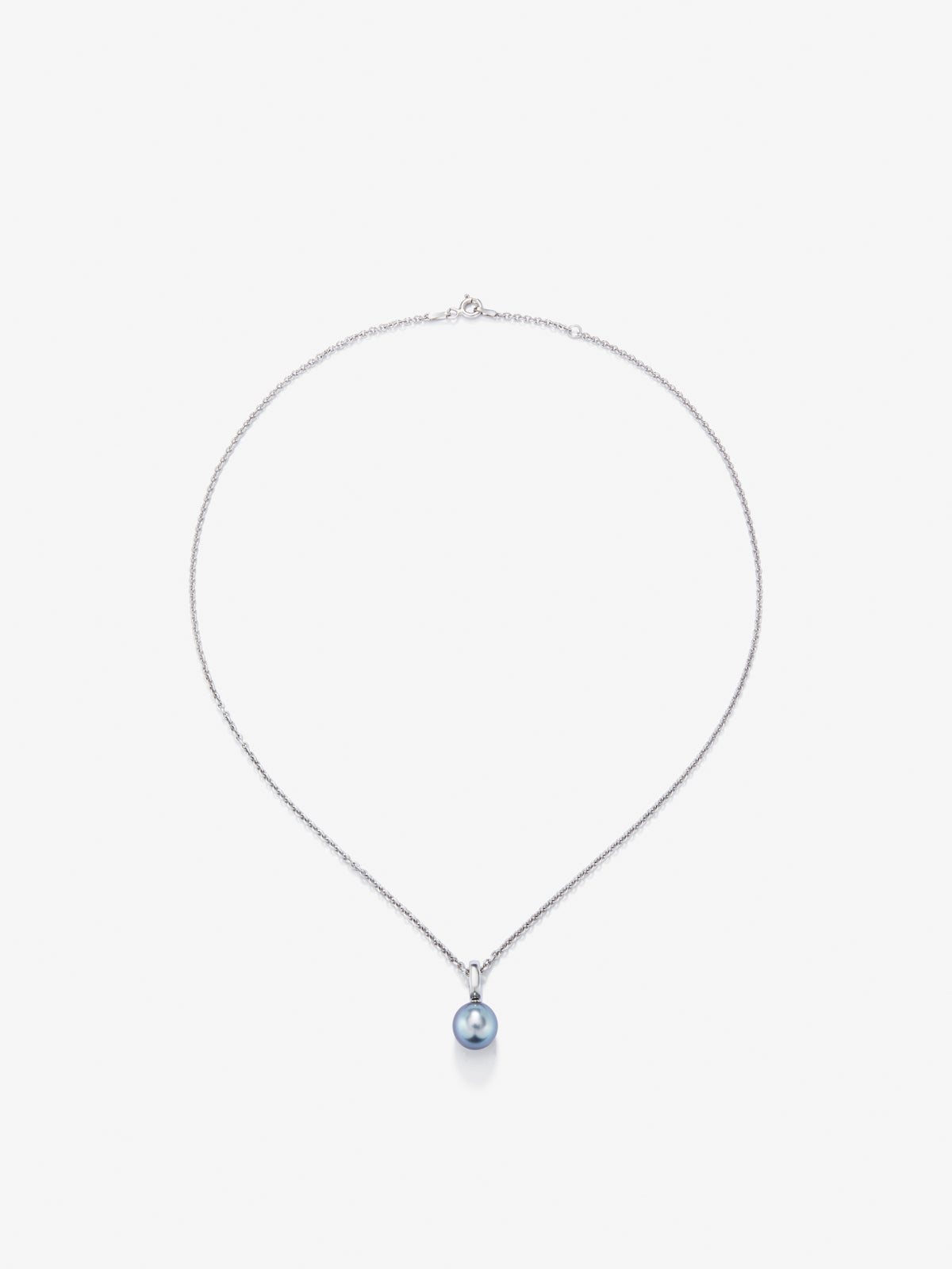 925 silver chain pendant with 8.5 mm Tahitian pearl.