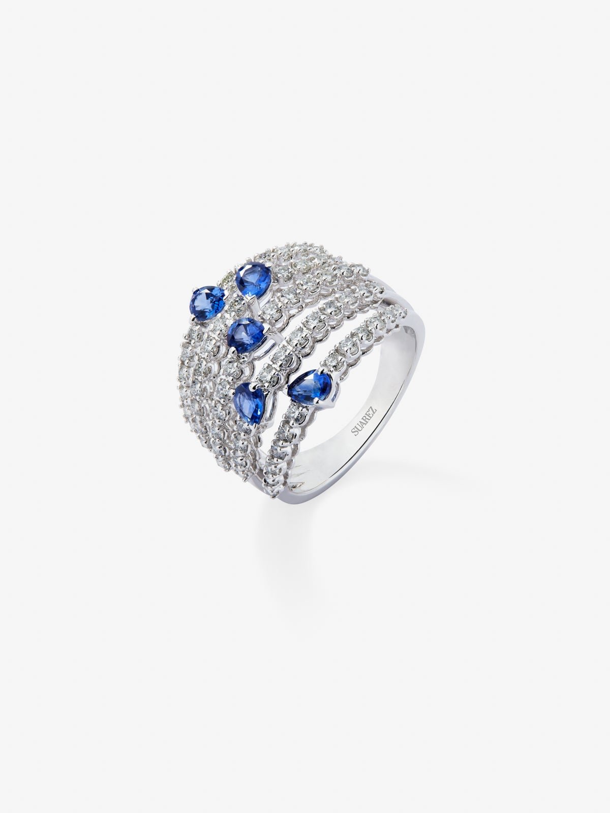You and me ring in 18K white gold with 5 pear-cut blue sapphires with a total of 1.13 cts and 60 brilliant-cut diamonds with a total of 1 cts