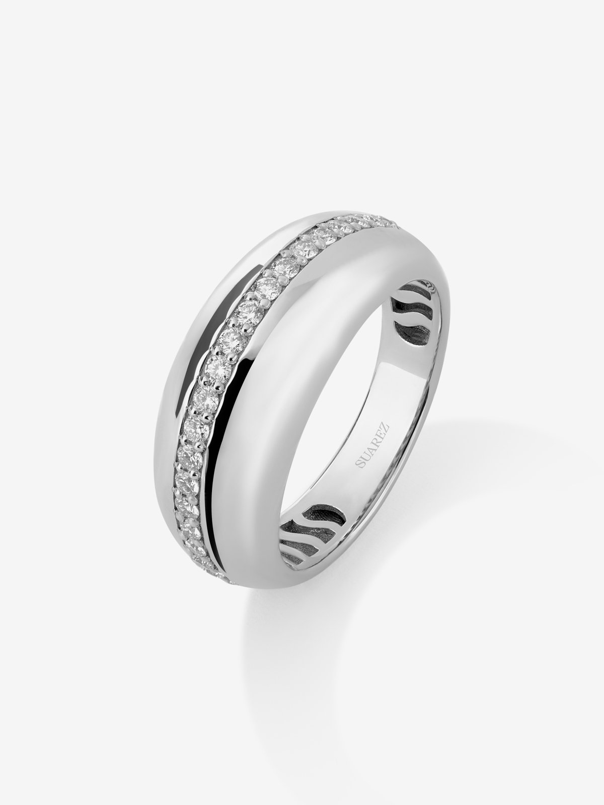 18K White Gold Ring with Brilliant-Cut Pavé Diamonds