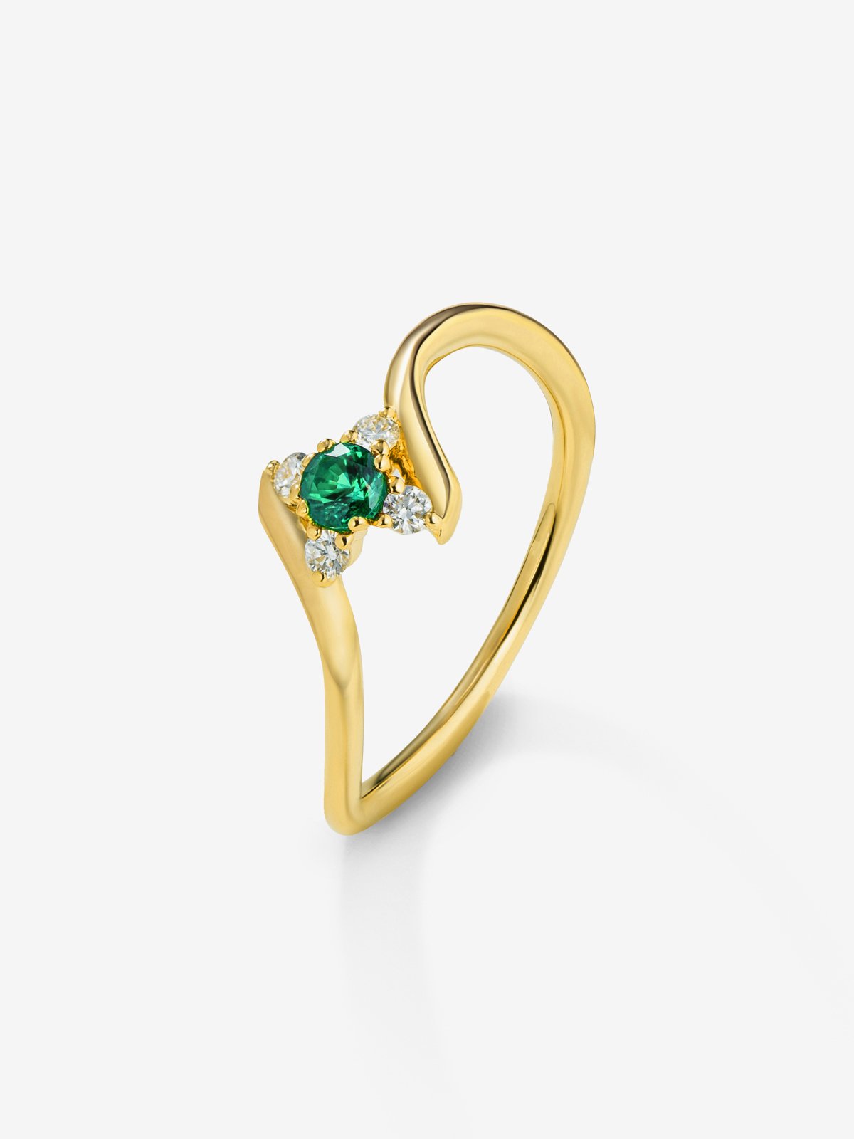 Anillo de oro amarillo de 18K con esmeralda verde en talla brillante de 0,088 cts y 4 diamantes en talla brillante con un total de 0,08 cts