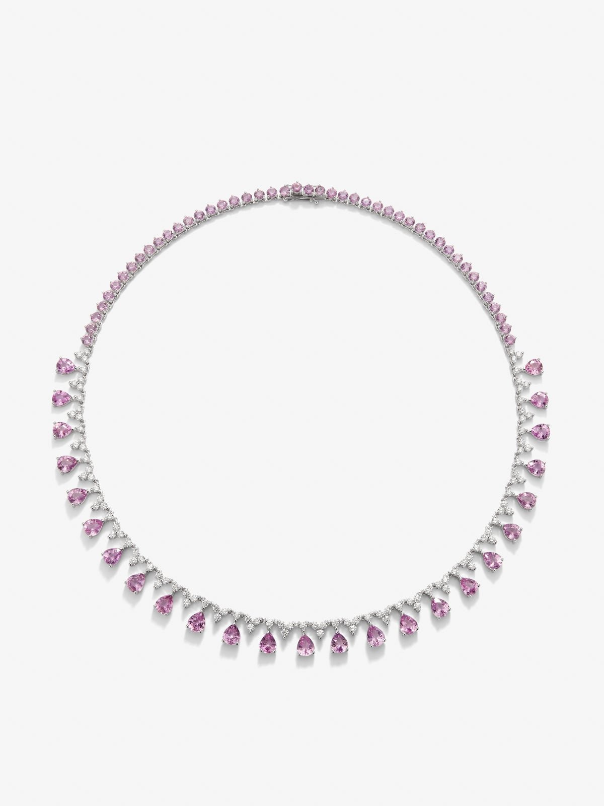 18K white gold rivière necklace with 71 pear-cut and brilliant-cut pink sapphires of 26.89 cts and 103 brilliant-cut diamonds with a total of 3.85 cts