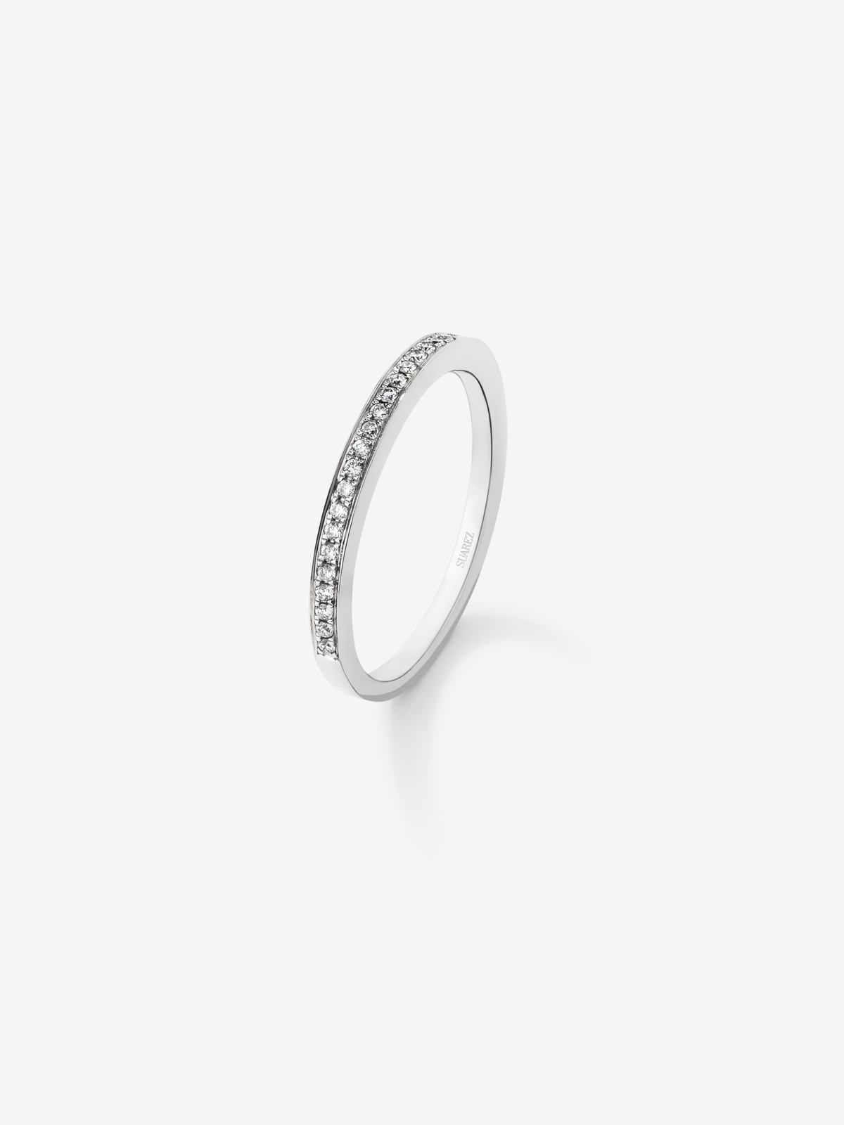Half-band engagement ring in 18K white gold with diamonds on the band 0.12ct.