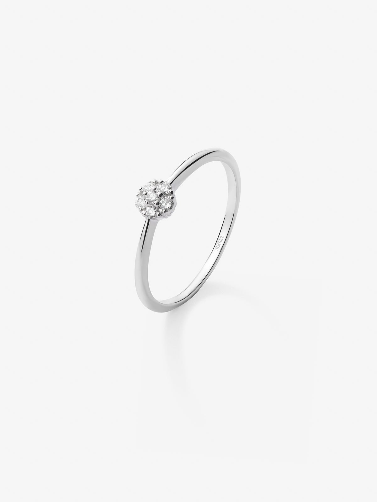 18K white gold ring with rosette of 15 brilliant-cut diamonds with a total of 0.09 cts