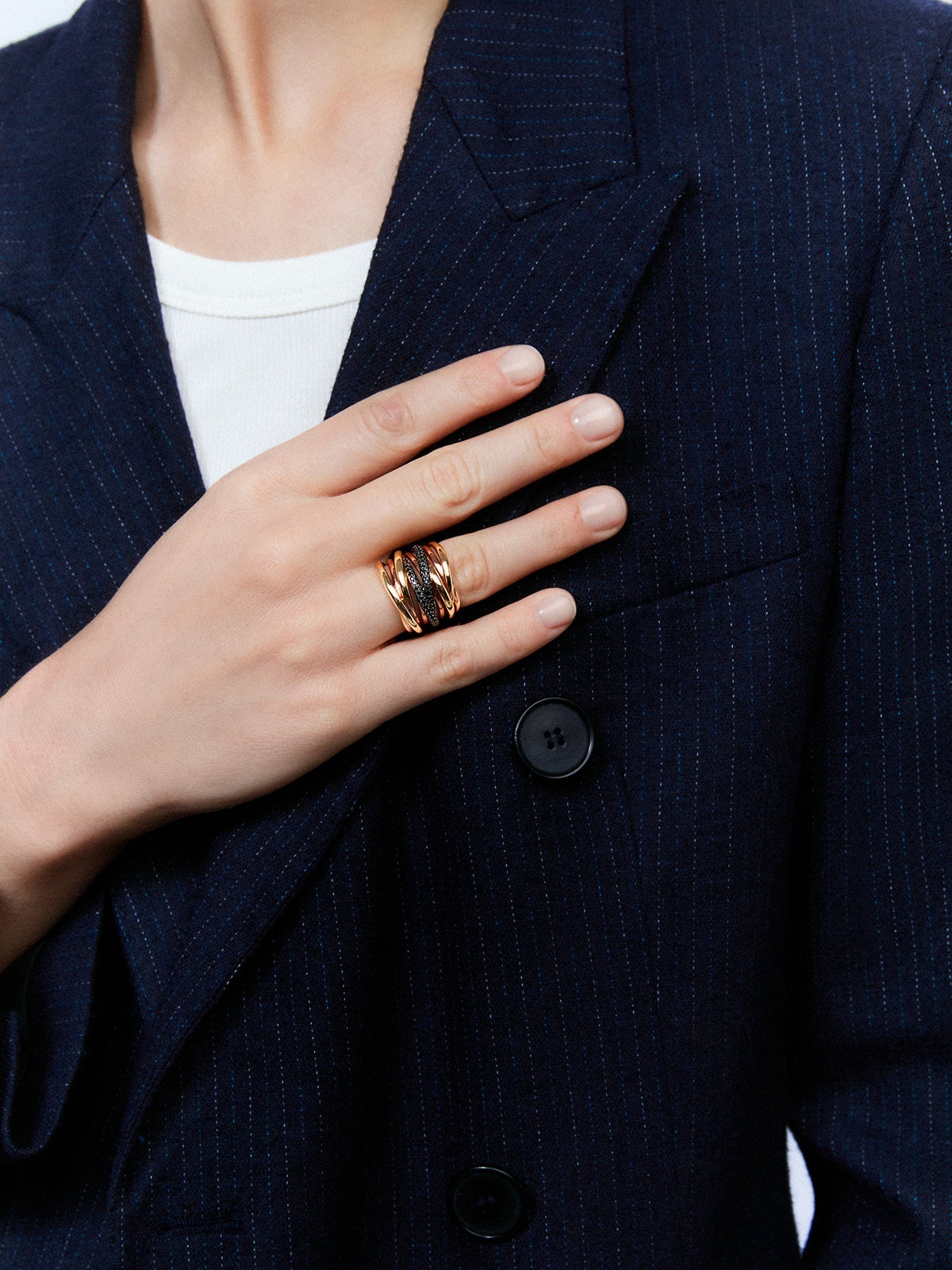 18K rose gold multi-arm ring with 104 brilliant-cut black spinels with a total of 0.706 cts