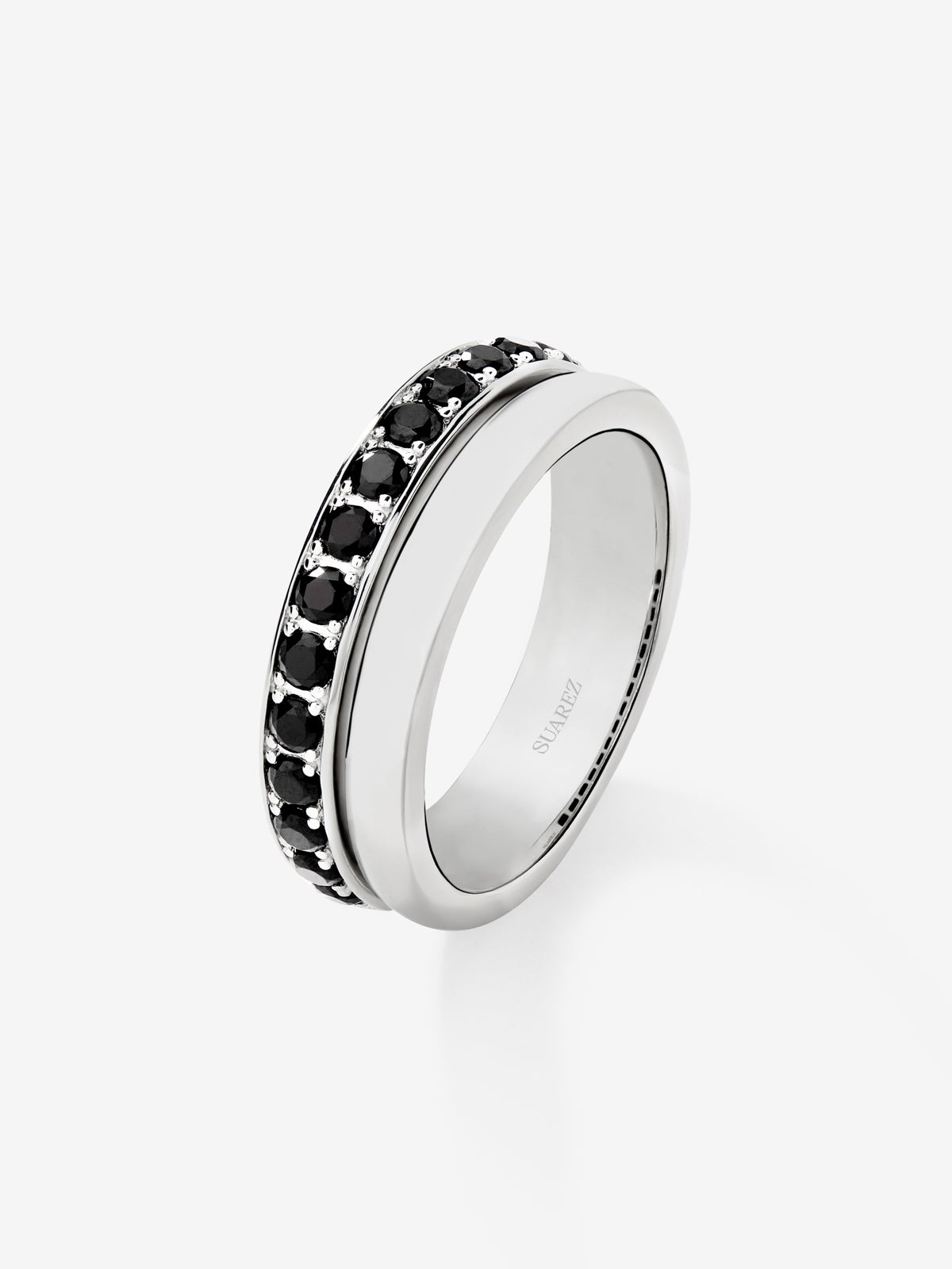 Anillo de plata 925 con 15 espinelas en talla brillante