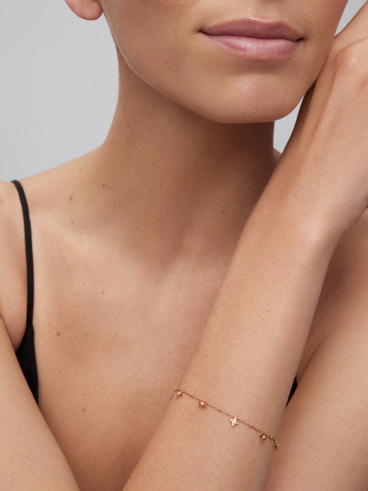 18K Rose Gold Bracelet Chain with Diamond Stars