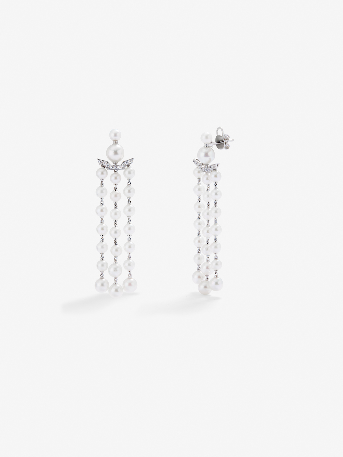 18k white gold earrings with diamonds and pearls