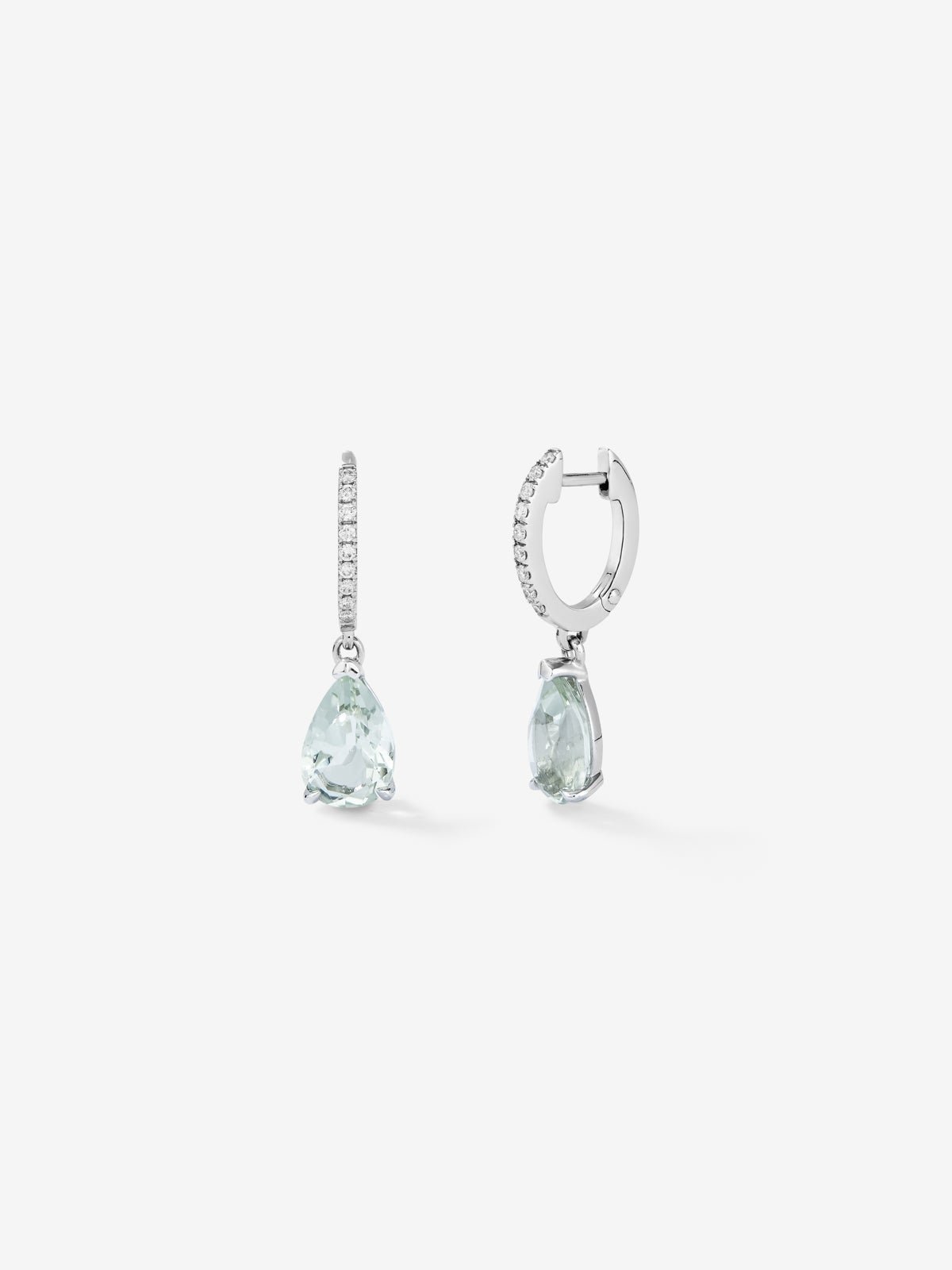 18K white gold earrings with 2 pear-cut green amethysts with a total of 3.3 cts and 18 brilliant-cut diamonds with a total of 0.14 cts