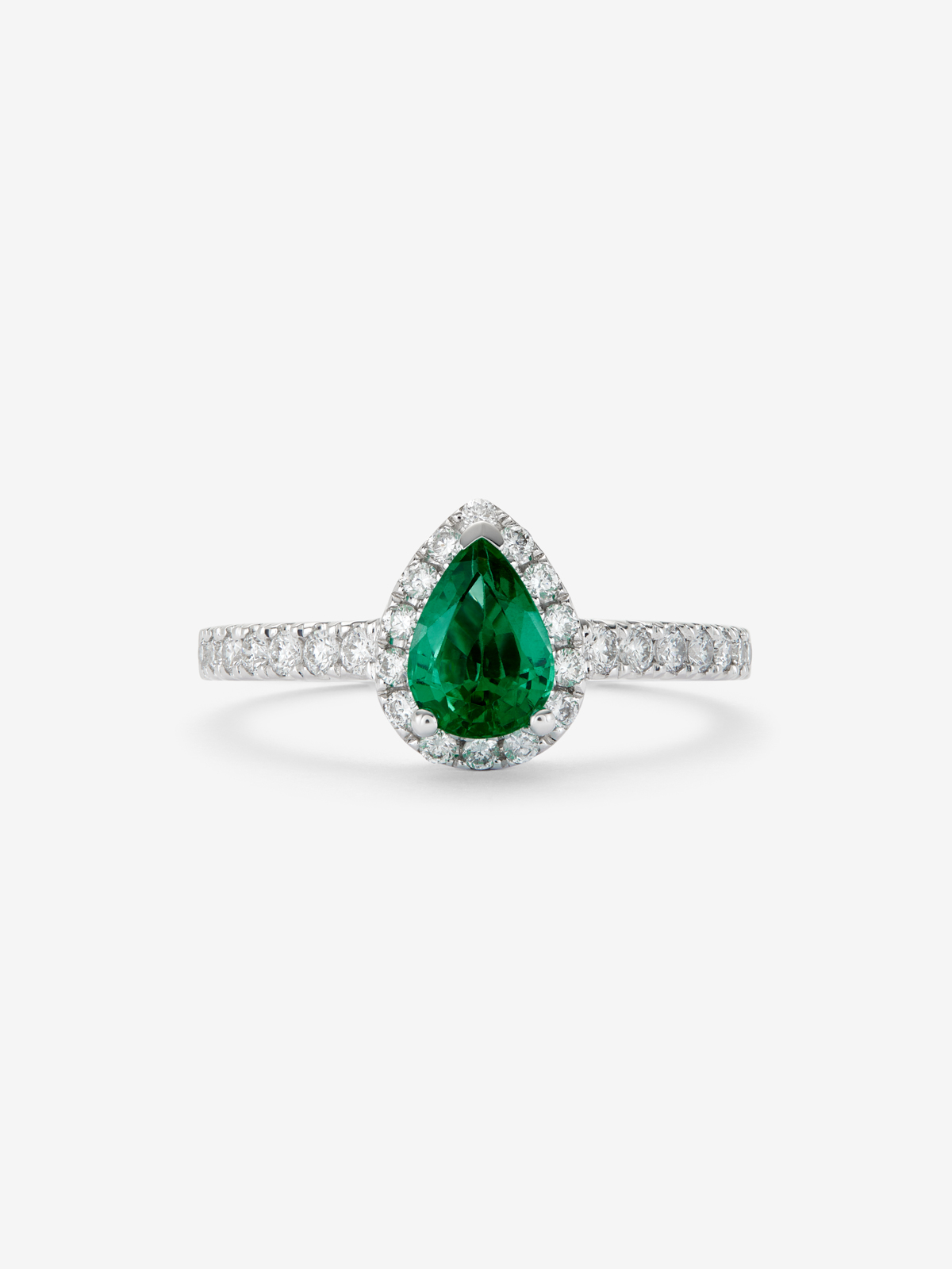 18K white gold ring with pear-cut green emerald of 0.66 cts and brilliant-cut diamonds with a total of 0.34 cts