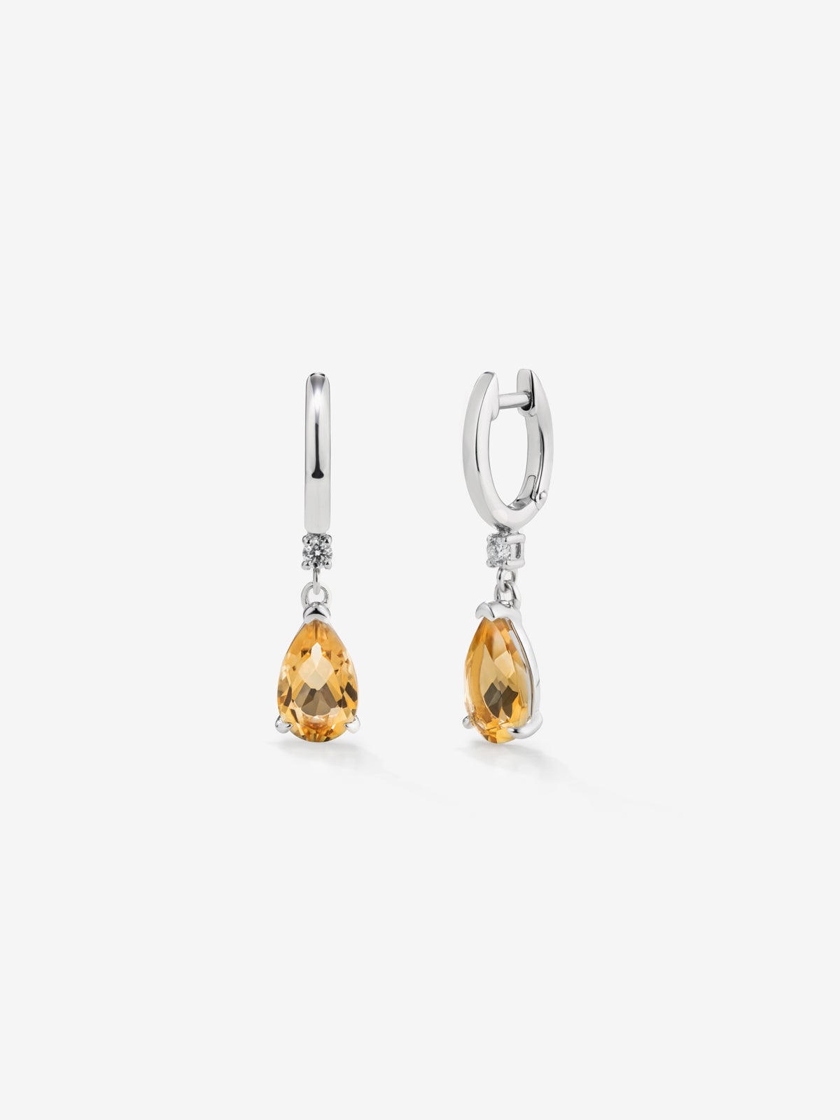 925 silver earrings with pear-cut citrine quartz