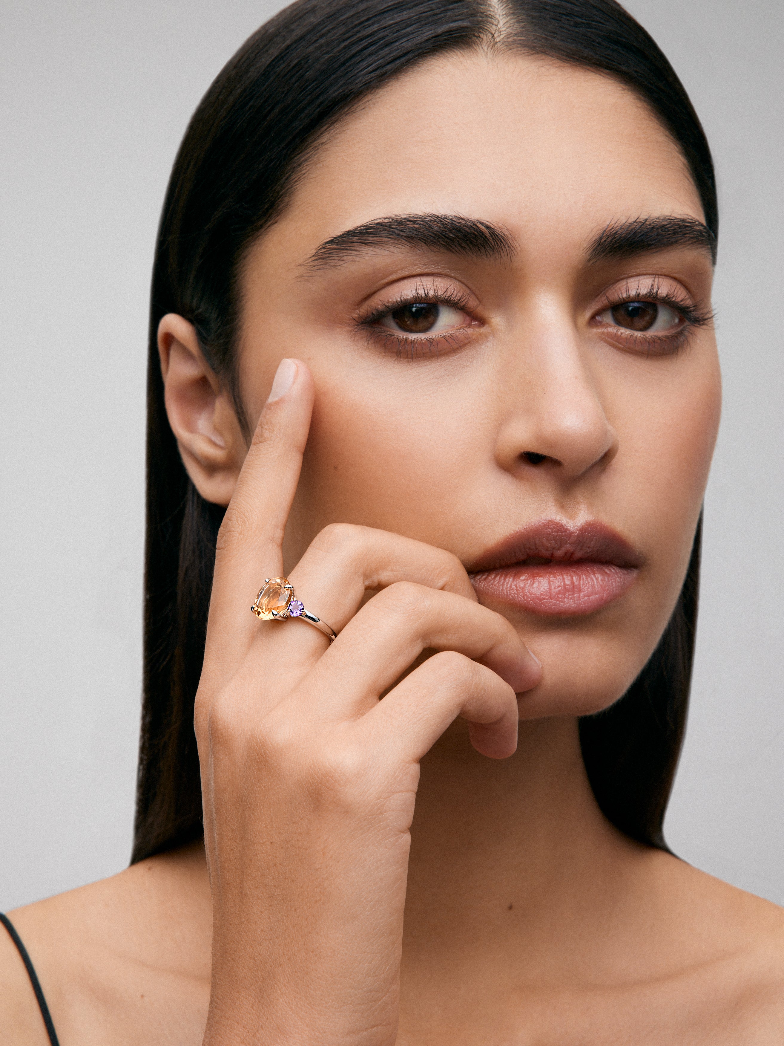 925 silver triple ring with oval-cut citrine quartz and 2 brilliant-cut purple amethysts