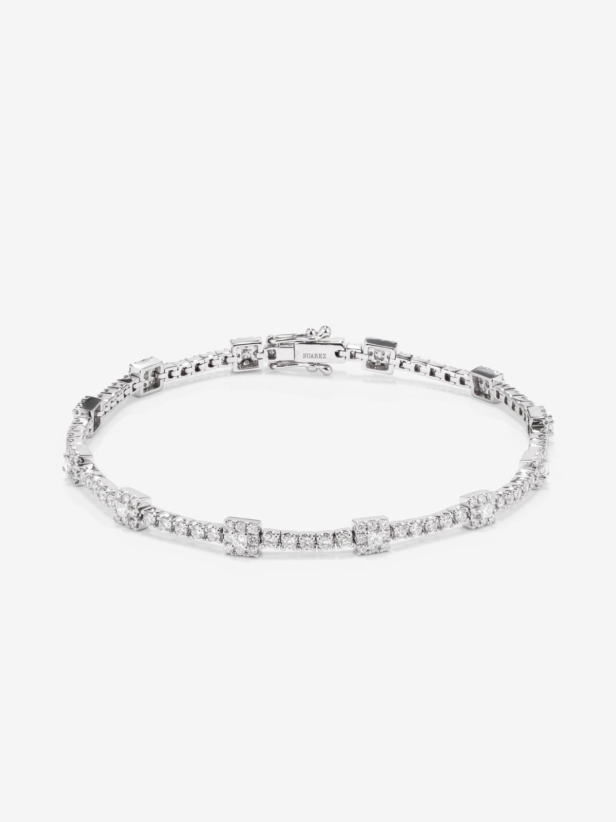 Pulsera rivière de oro blanco de 18kt con motivos geométricos